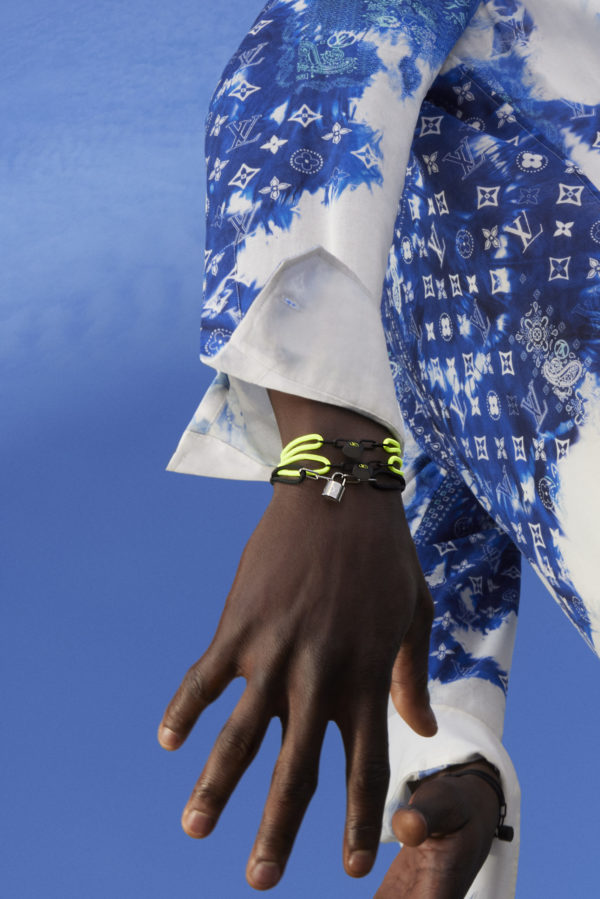 Louis Vuitton for Unicef mano