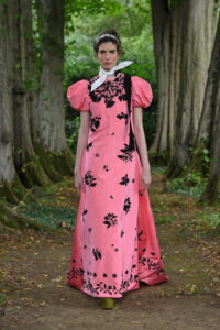Qatar Museums presenta ERDEM: About Time, About Her 6 6 ERDEM Spring Summer 2021 Look 13 1