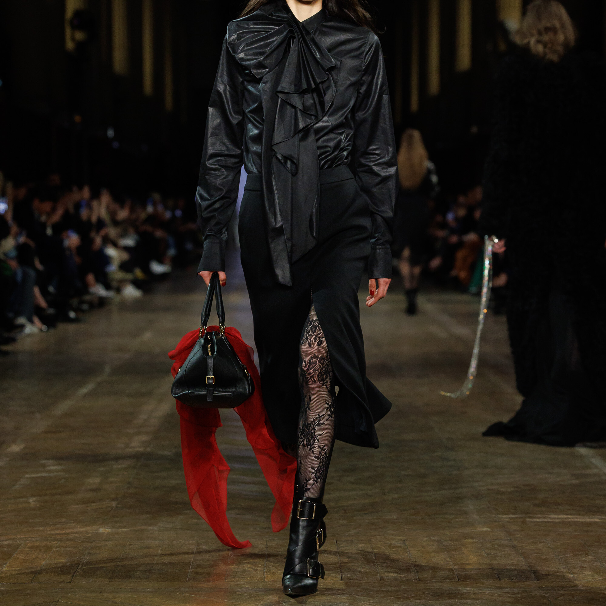 McQueen Otoño-Invierno 2025