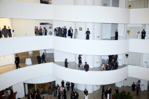 Bottega Veneta apoya la gran exposición de Taryn Simon en el Guggenheim de Nueva York 4 BOTTEGA VENETA GUGGENHEIM NYC OCTOBER 13 2 1