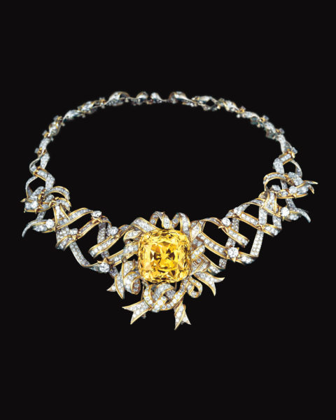 COLLAR RIBBON ROSETTE CON TIFFANY DIAMOND LLEVADO POR AUDREY HEPBURN e1664898837163