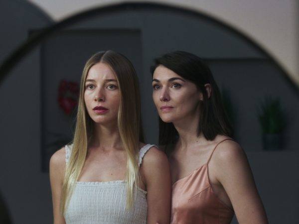 Charlotte Vega y Marta Nieto