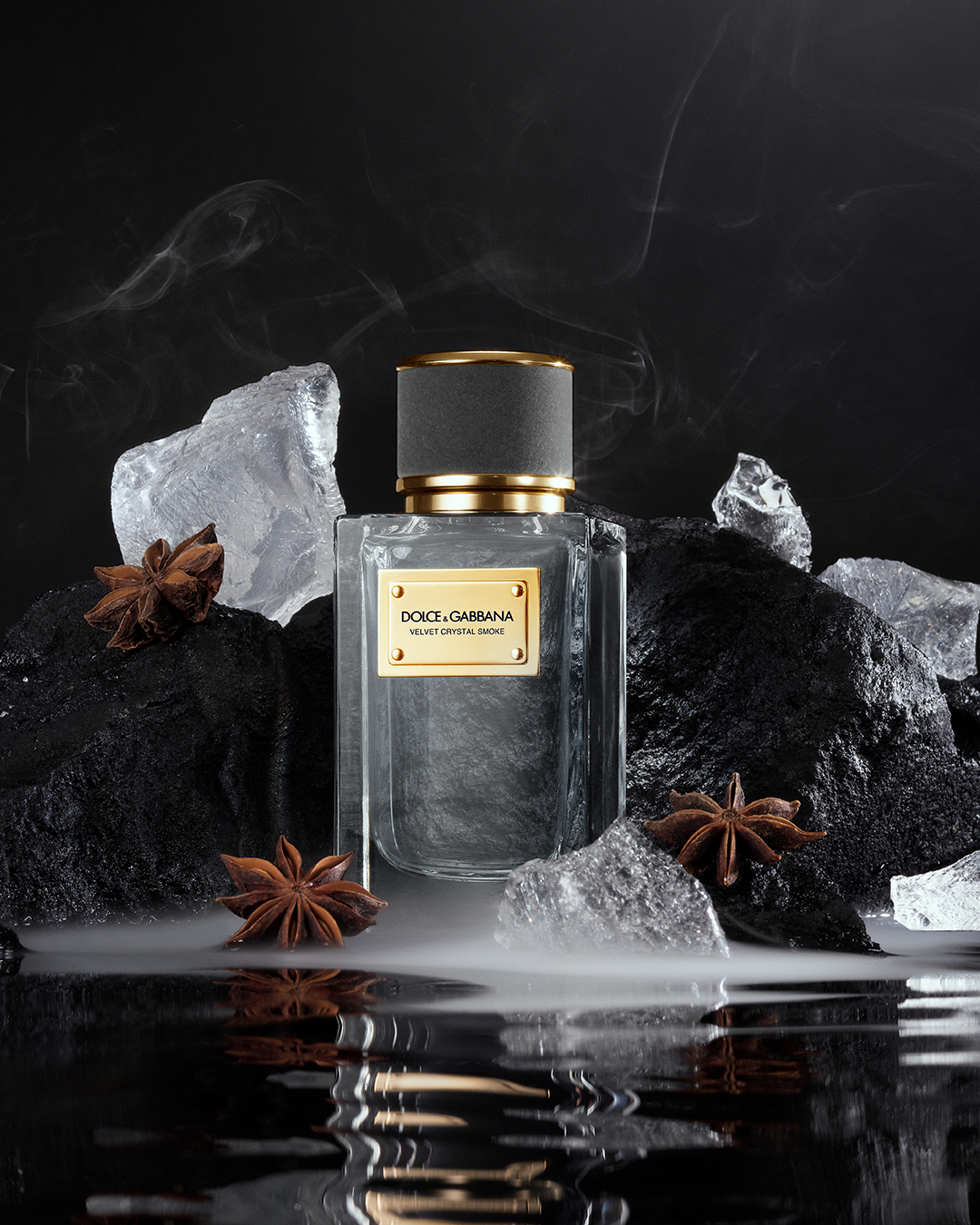 DG FF 26 CP SOLO VELVET CRYSTAL SMOKE EDP 100ML 8056669926030 JPG 4 5 300DPI