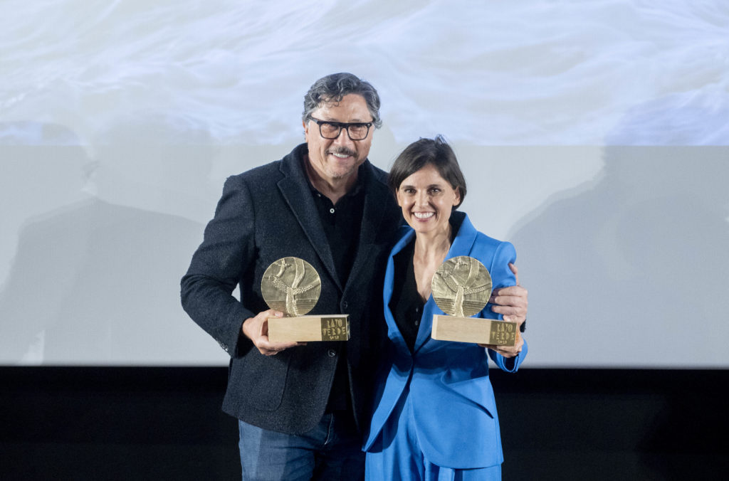 Elena Anaya y Carlos Bardem ceremonia ©Alberto Ortega Academia de Cine