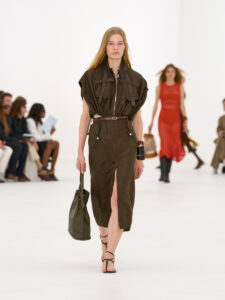 Hermès da forma al aire en su nueva colección 1 HERMES WRTW SS27 Runway FilippoFior 49 1