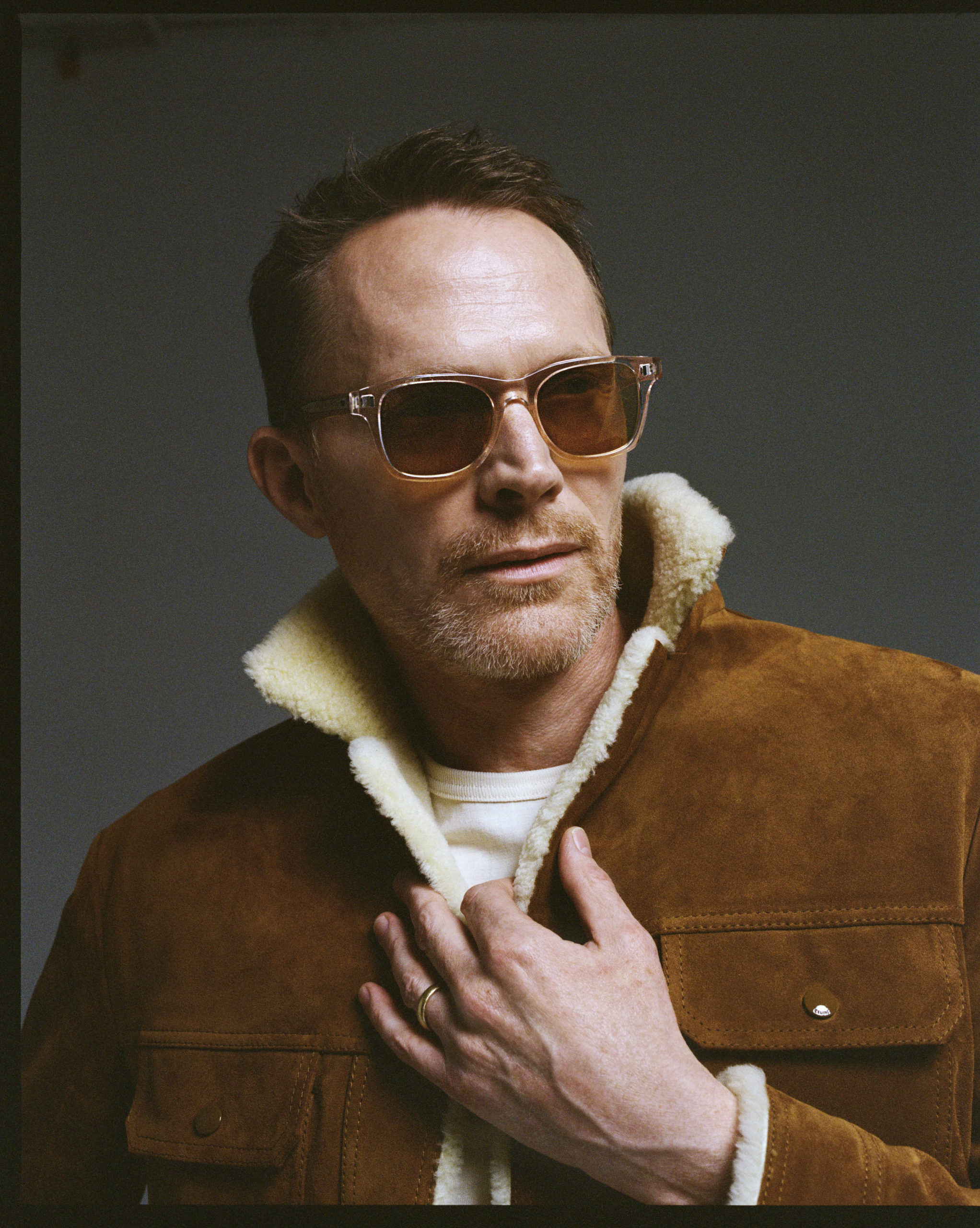 L.G.R x PAUL BETTANY PAUL SUN Quartz Rose Sunbrown Light Photochromic 3 Photo credits Max Montgomery 1 scaled