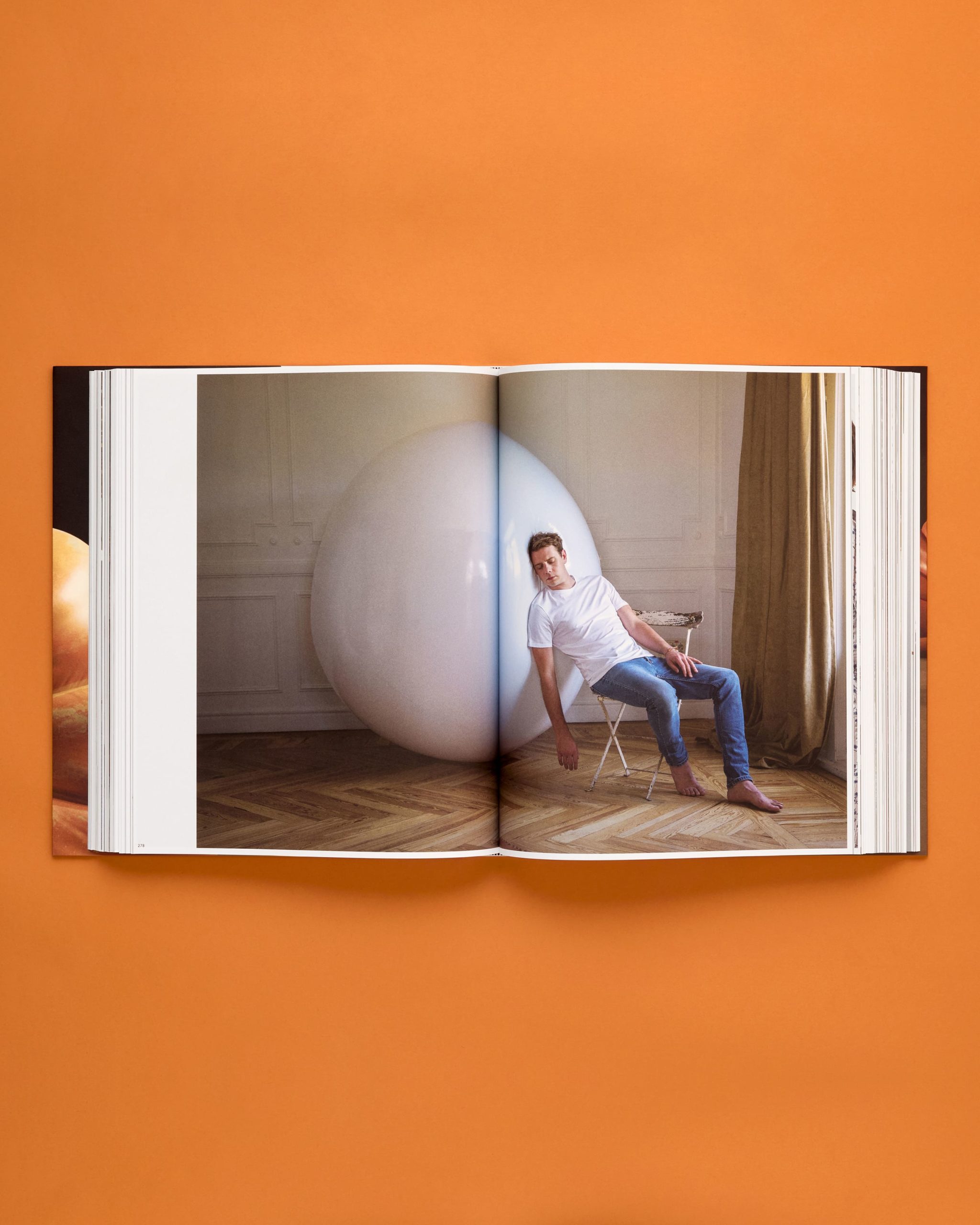 LOEWE 2024 10th ANNIVERSARY BOOK INSIDE sRGB CROPPED 4X5 00002 HORIZONTAL 1 scaled