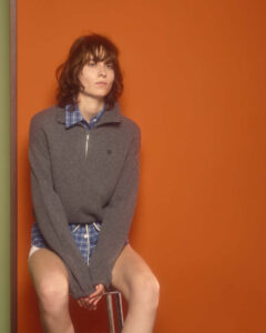 Miu Miu vuelve al punto: Fair Isle, trenzas y materiales regenerados 1 Miu Miu Product Story Knitwear 4x5 NO LOGO 150dpi 7 1