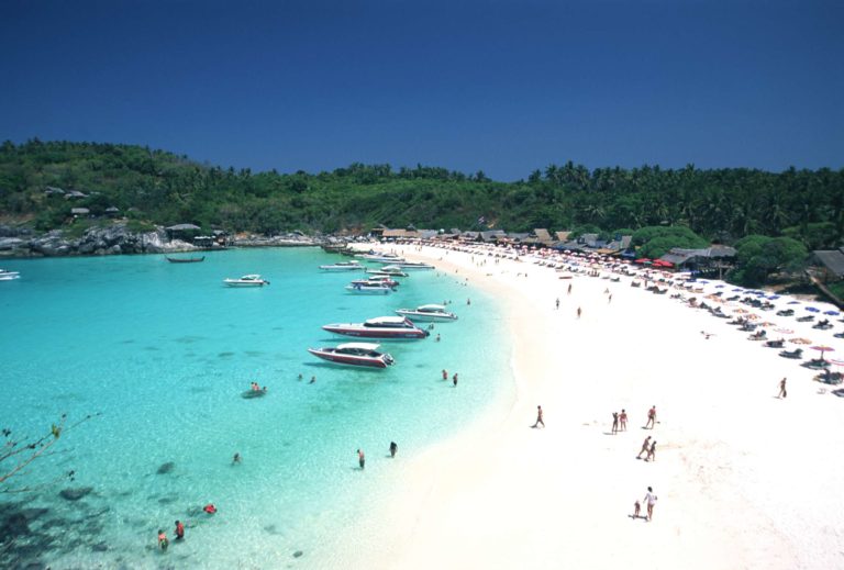 Phuket, primer paraíso tailandés en reabrir sus puertas