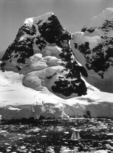 Aqua Mater: la exposición de Sebastião Salgado que invita a redescubrir la belleza y la fragilidad del agua en Madrid 2 PRINCIPAL 2.04 05 1 142 42 2 1