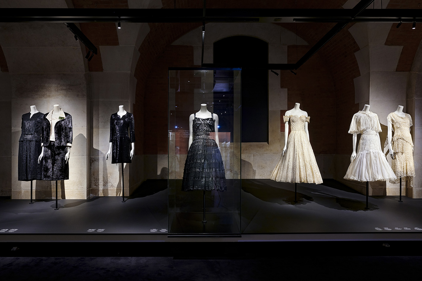 Palais Galliera Gabrielle Chanel Manifeste de mode Exhibition pictures by Olivier Saillant 3 HD 1 1
