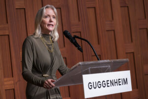Bottega Veneta apoya la gran exposición de Taryn Simon en el Guggenheim de Nueva York 3 RUDD 2301 1
