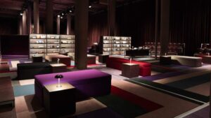 Miu Miu presenta "Geste de Consolation" un proyecto artístico de Alice Diop en París 5 miumiu empty space press 261019 1 72 16x9 3