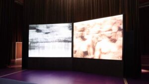 Miu Miu presenta "Geste de Consolation" un proyecto artístico de Alice Diop en París 2 miumiu empty space press 261019 6 72 16x9 2